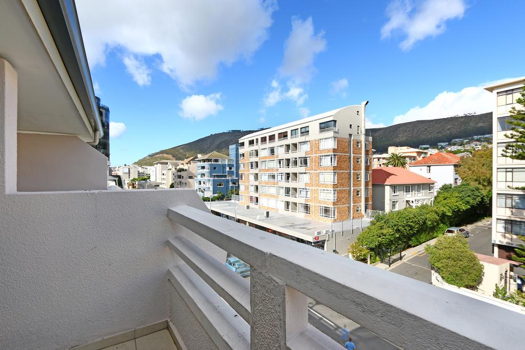 Amalfi On Regent Ξενοδοχείο Κέιπ Τάουν Εξωτερικό φωτογραφία